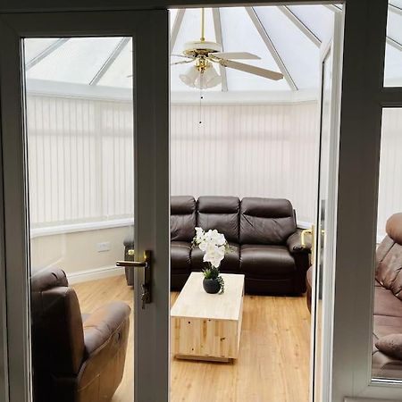 5-Bedroom Cottage In Healing, Grimsby エクステリア 写真